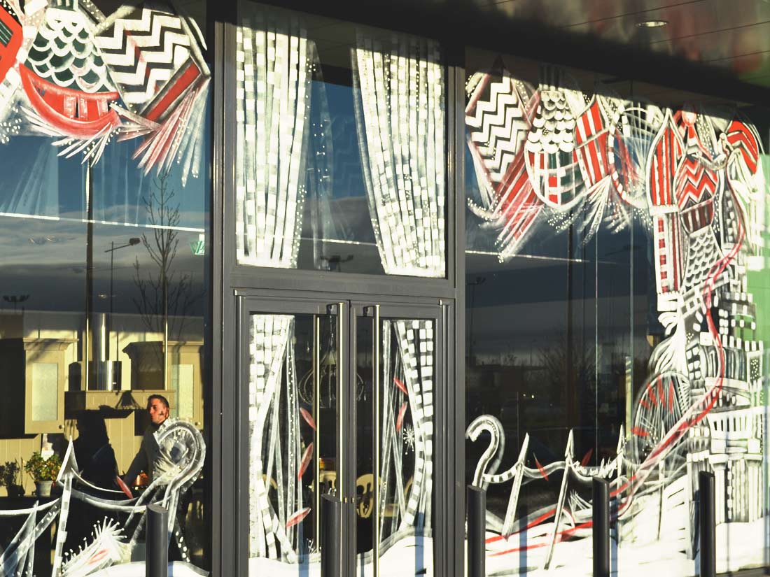 Nathalie GURD - NG Décoration - Vitrines de Noël - Décor événementiels - Peinture Vitre 